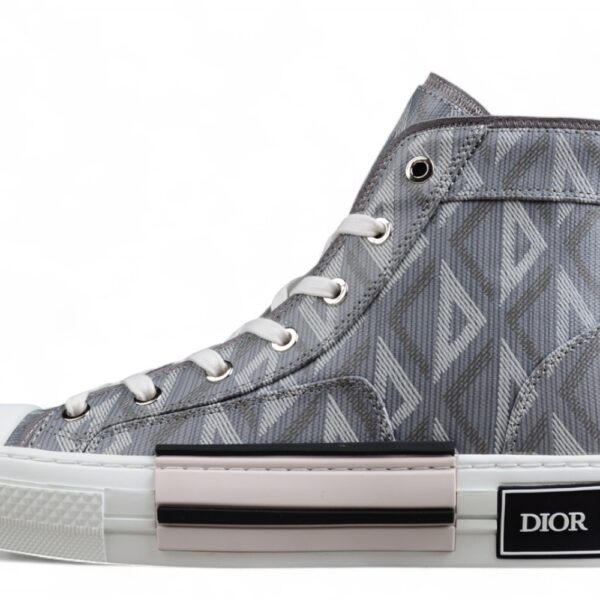 Dior B23 Oblique Low-Top Sneaker – Black with Gum Sole (Copy)