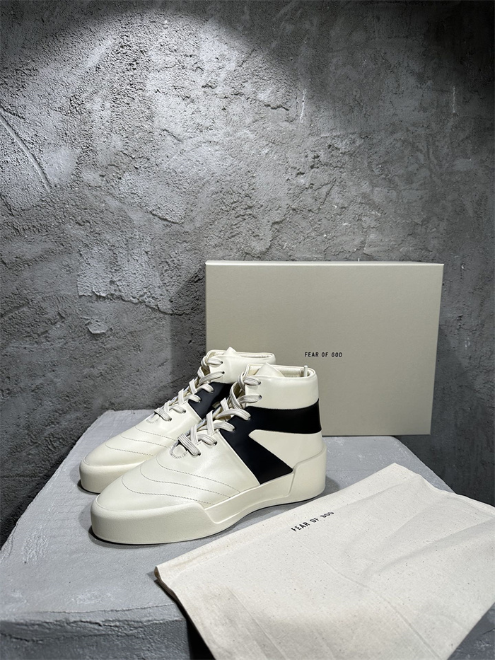 Fear of God High-Top Court Sneaker – Cream/Black