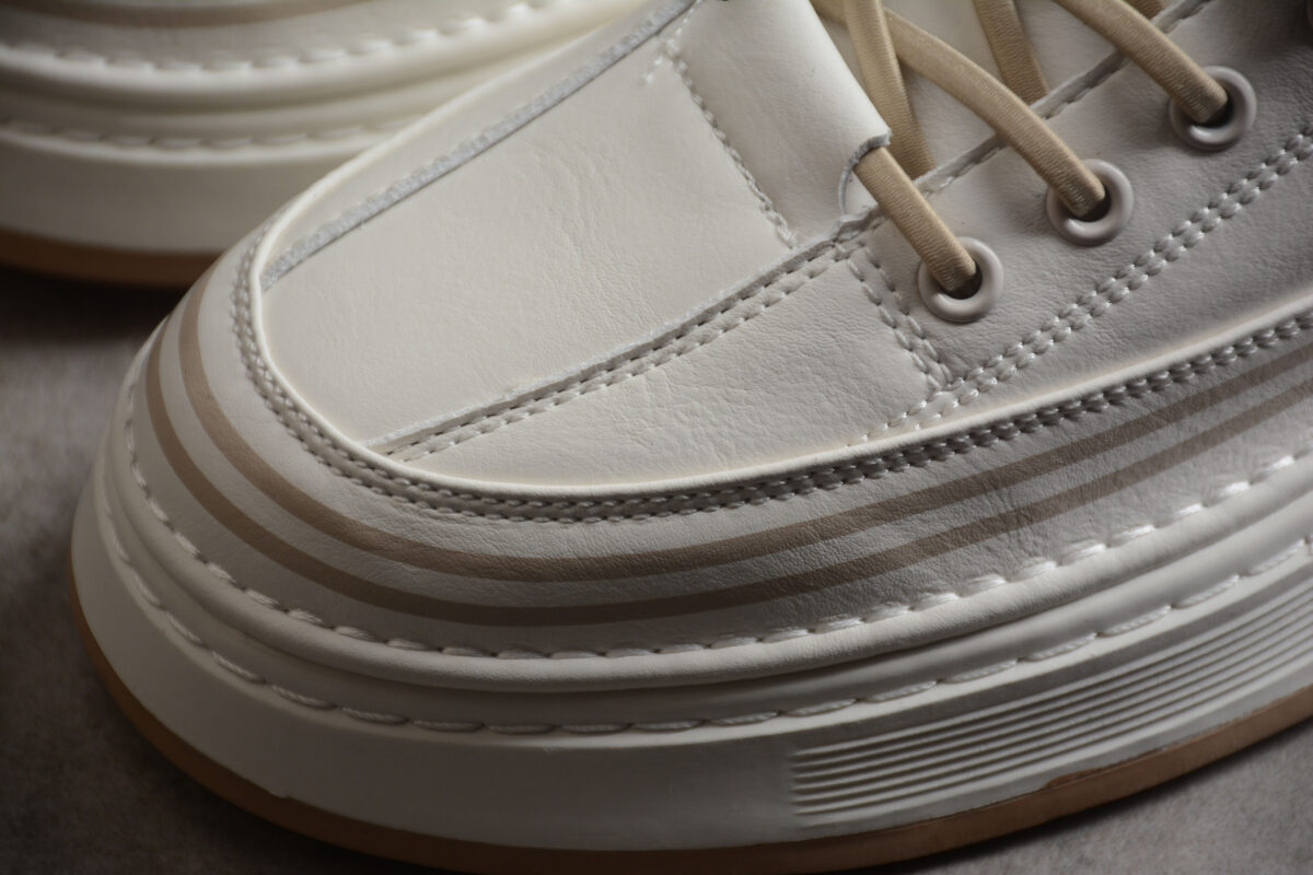 Dior Gradient Sole Low-Top Sneaker – White/Beige
