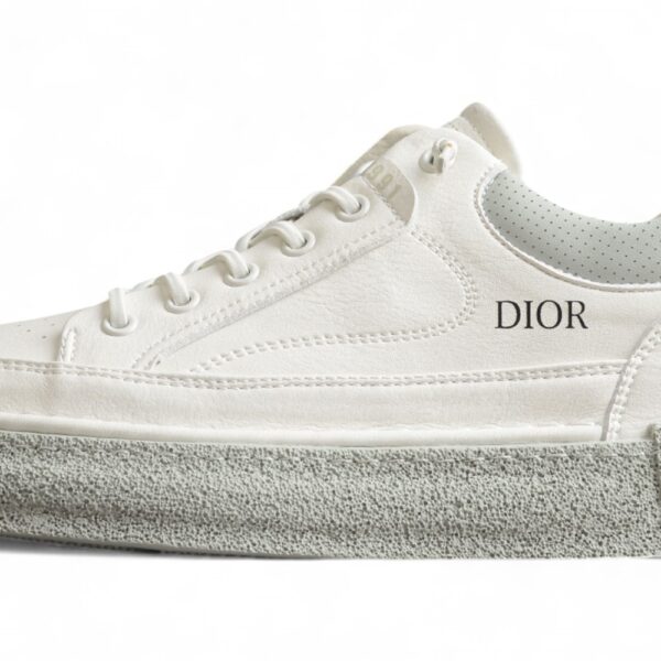 Dior B23 Oblique Low-Top Sneaker – Black with Gum Sole (Copy)