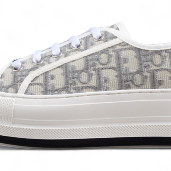 Dior B23 Oblique Low-Top Sneaker – Black with Gum Sole (Copy) (Copy)