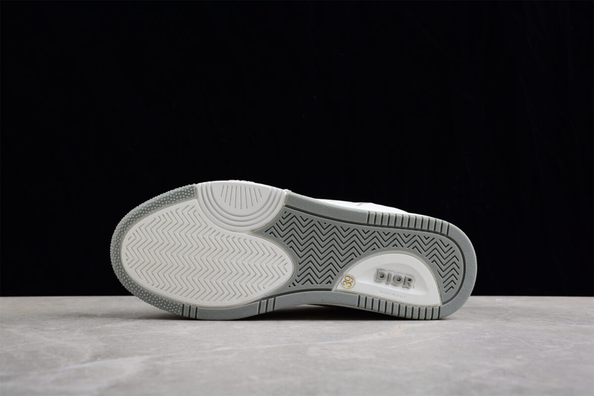 Dior B23 Oblique Low-Top Sneaker – Black with Gum Sole (Copy)